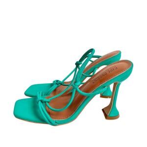 Cape Robbin Wild Sexy High Heels Women Size 8.5